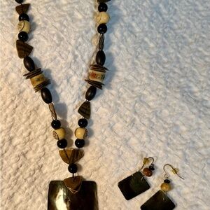 Elegant Black and Brown Necklace and Earring Set